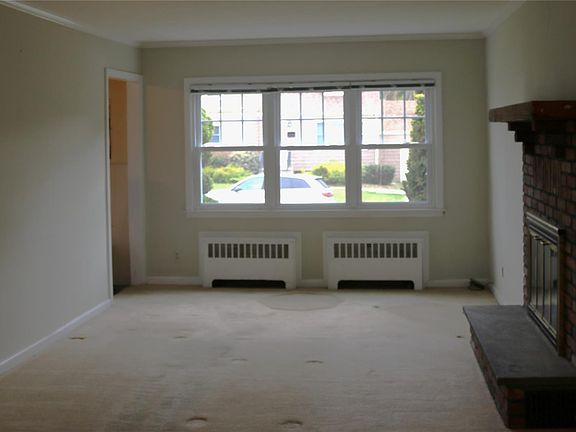 3rd image of 8 Garden Place