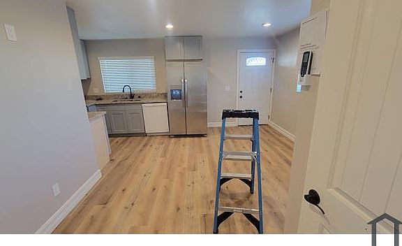 5th image of 3418 Cajon Blvd