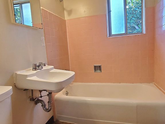 5th image of 3047 David Ave #11