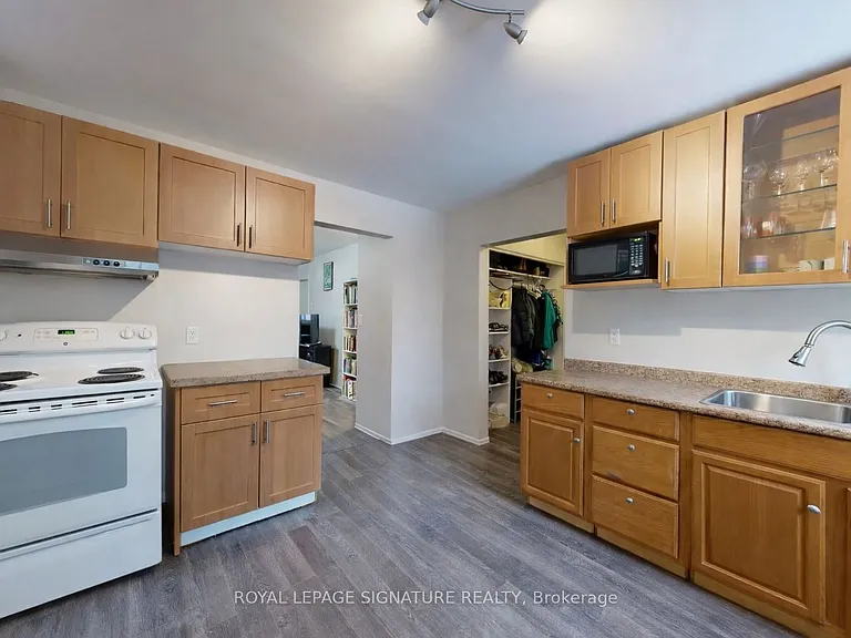 117 Hampton Ave #MAIN — Photo 4