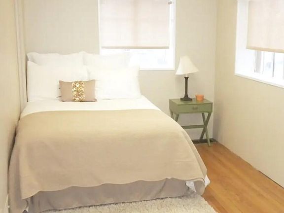 2nd image of 1640 N Franklin St #5
