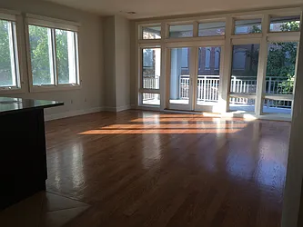 Rented by R New York