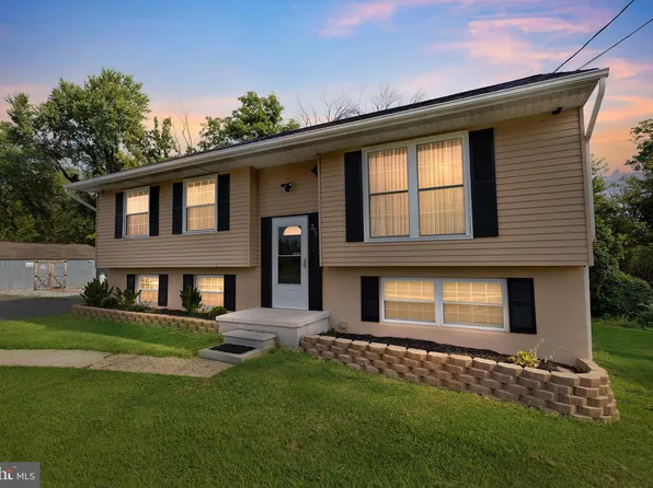 270 Bailey St, Woodstown, NJ 08098