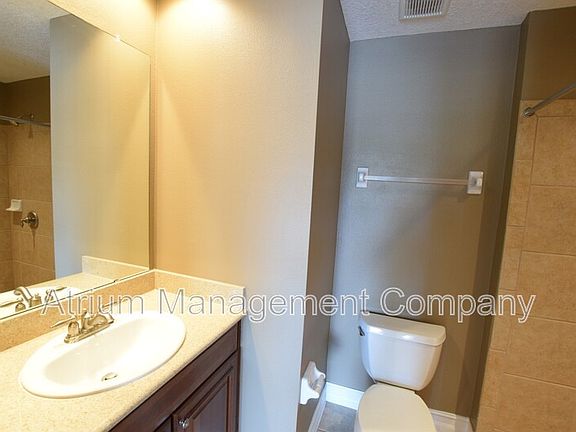 4th image of 4401 Messina Dr