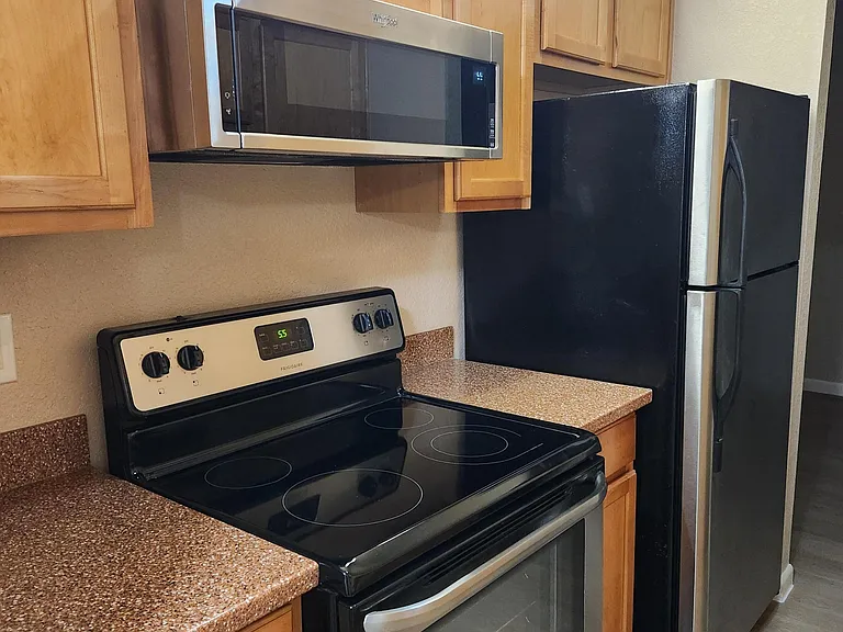 7550 N 12th St #225 — Photo 13