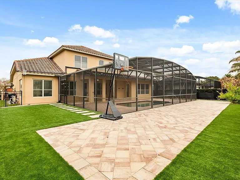 7231 Sangalla Dr — Photo 3