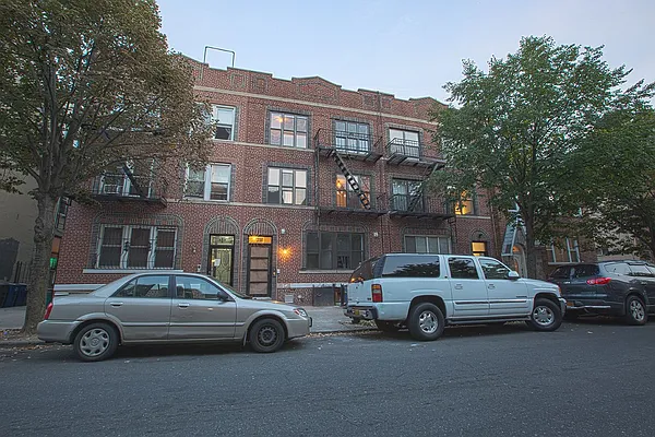 Rented by Brooklyn Group | media 35