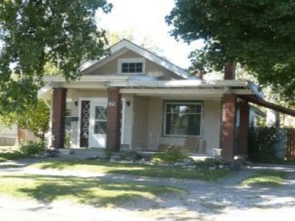 4th image of 179 E 16th St