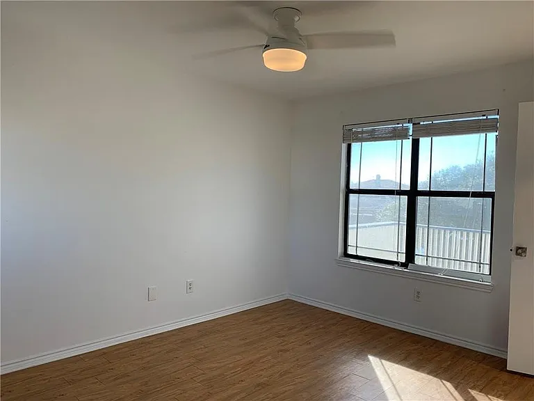 15334 Barataria Dr — Photo 12