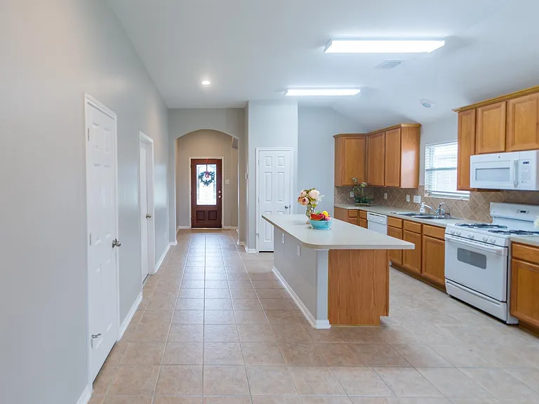 2834 Sage Bluff Ave — Photo 7