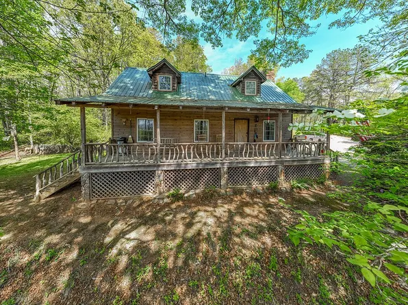 235 Holbrooks Rd, Franklin, NC 28734