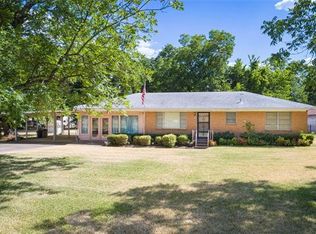 108 Railroad St, Eustace, TX 75124