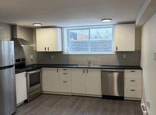 2474 Heaton Ave #B, Ottawa, ON K1G1J2