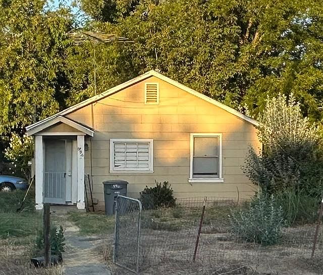1st image of 996 Gilstrap Ave