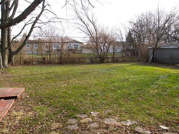 2nd image of 19001 Baker Ave