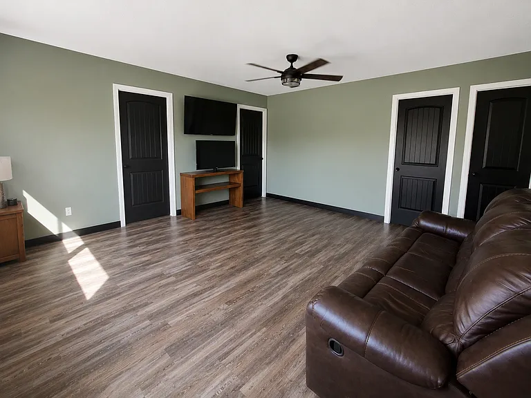 21755 E Montana Creek Rd — Photo 5