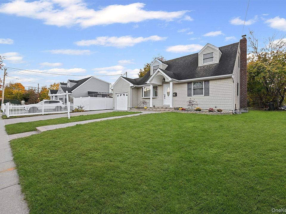 1st image of 48 Circle Dr