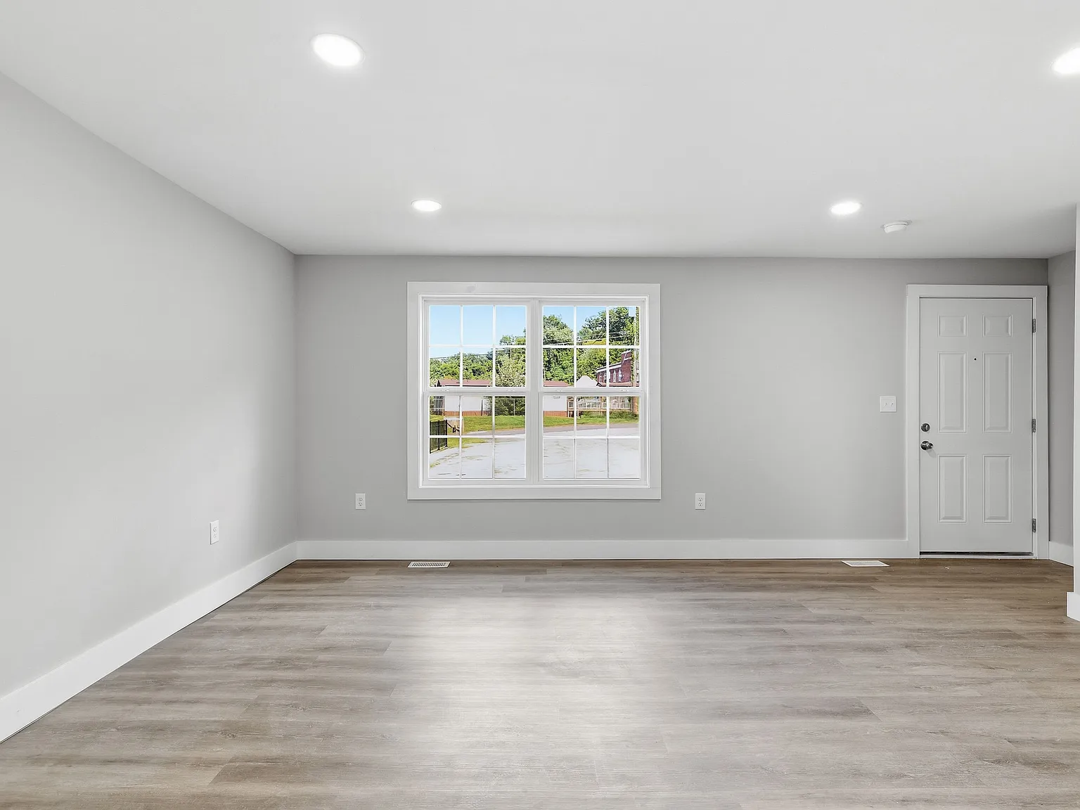 2 bed, 900 sqft, $1,675 — Photo 4