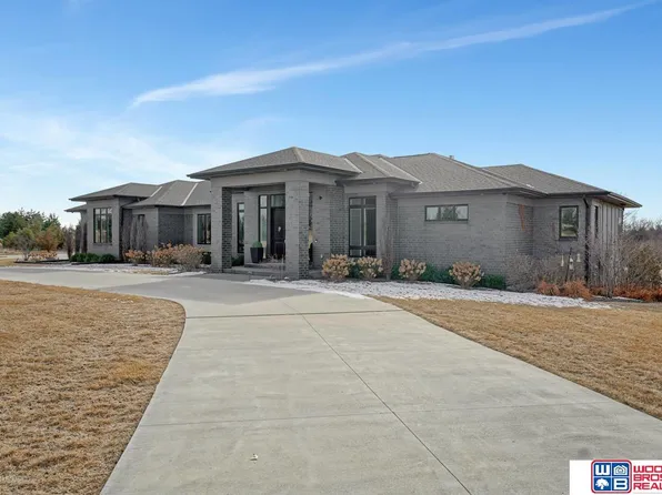 11277 Aspen Canyon Rd, Lincoln, NE 68526