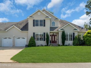 908 Englemere Blvd, Toms River, NJ 08757
