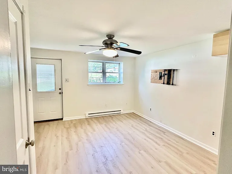 333 Lacey Ave #B9 — Photo 4