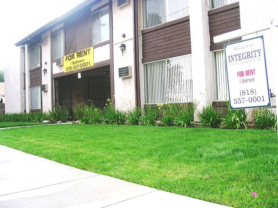 1st image of 6129 N Cahuenga Blvd #111