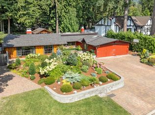 2540 Boswell Ave, North Vancouver, BC V7H1L7