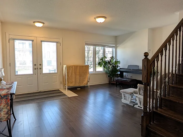 6 Westbury Way — Photo 7