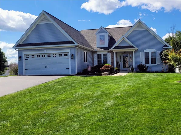 152 Parkway, North Chili, NY 14514