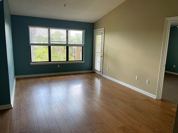 5th image of 11902 4th St N #3303
