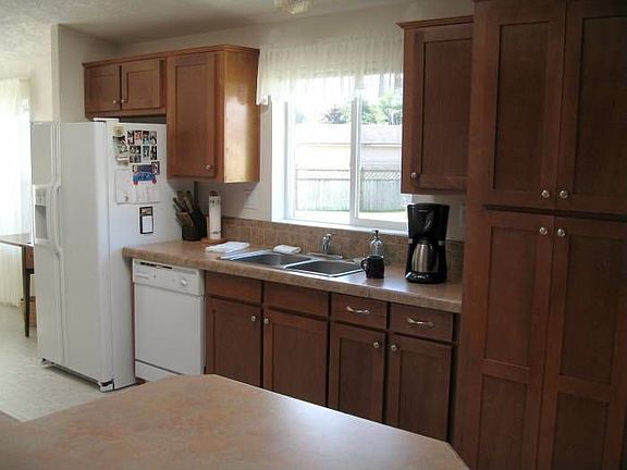 4th image of 7106 Scarboro Ln S