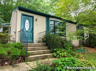 1468 Lockewood Ct SE, Lowell, MI 49331
