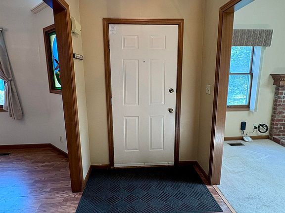 3rd image of 344 Westview Cir
