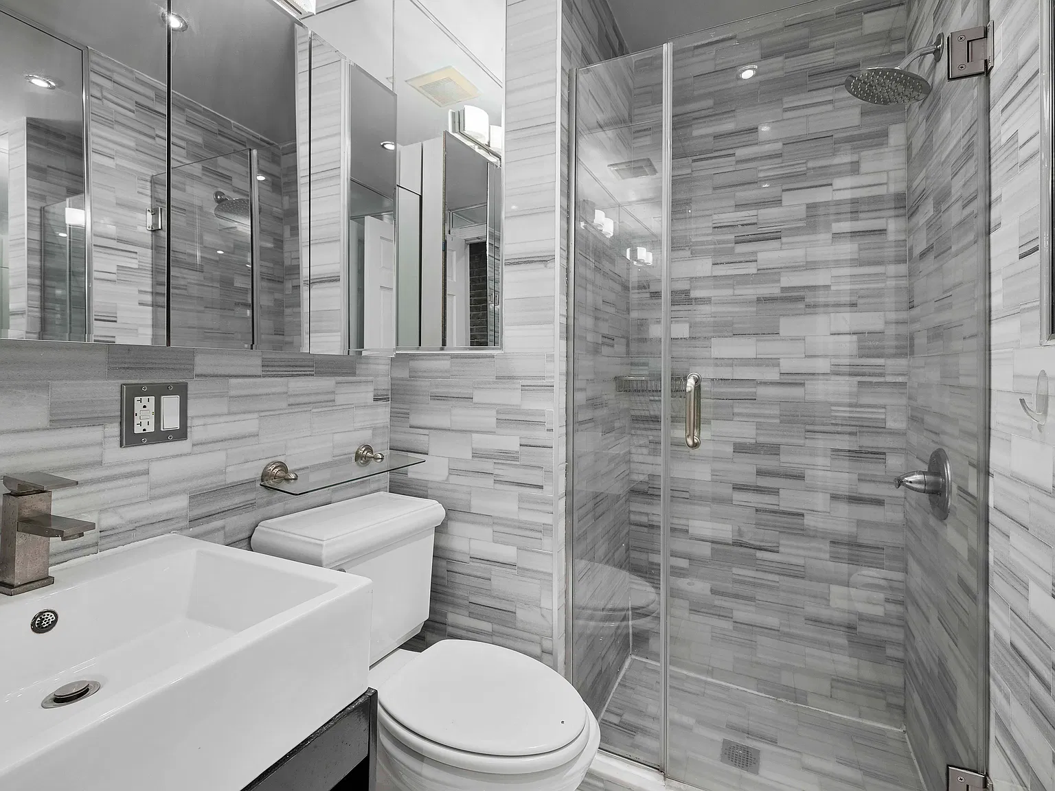 290 West 12th Street — Photo 2