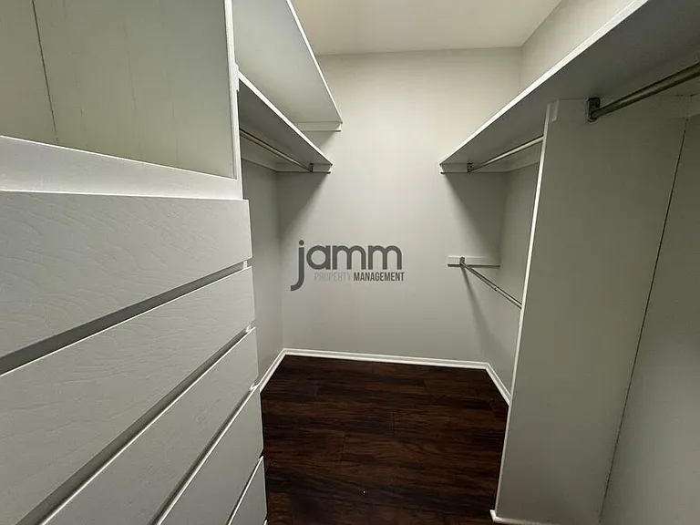 5250 Mills Creek Ln — Photo 21