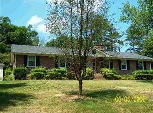 11 Pine Creek Dr, Greenville, SC 29605