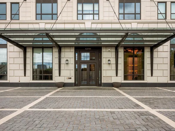 1111 W River Pkwy #18D, Minneapolis, MN 55415