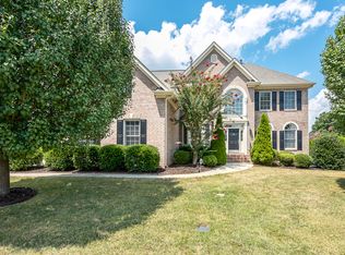2007 Weddington Lake Dr, Matthews, NC 28104