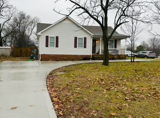 1208 Pembroke Oak Grove Rd, Oak Grove, KY 42262