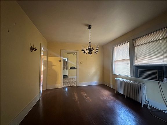 5th image of 3415 Parkview Ave