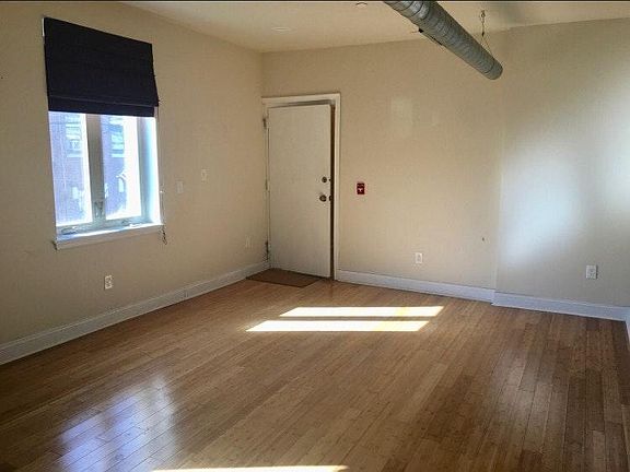 4th image of 2320 Cedar St APT 000001