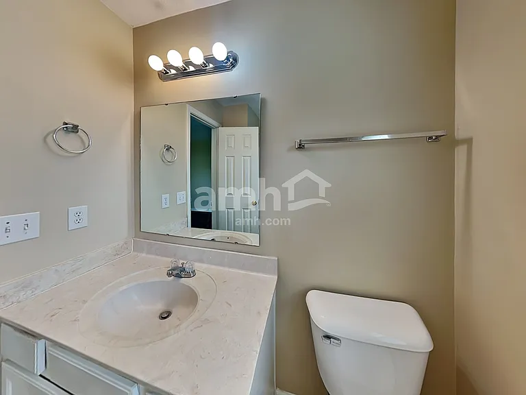 13943 Wakefield Pl — Photo 11
