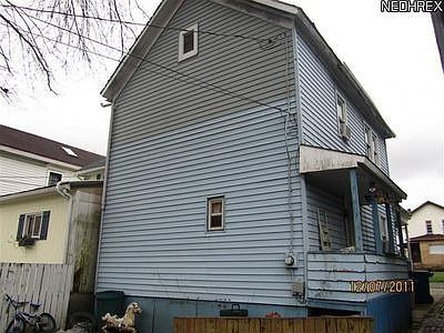 4th image of 805 Broadway Ave