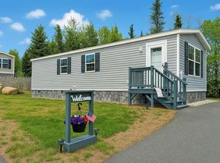 12 Victoria Ln, Berlin, NH 03570