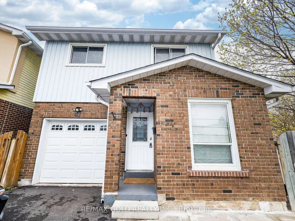 41 Simmons Blvd, Brampton, ON L6V 3V4