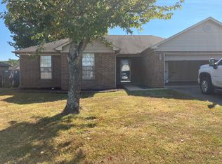 2725 York Ln, Conway, AR 72034