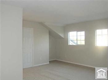 5th image of 2826 E Frontera St Unit A