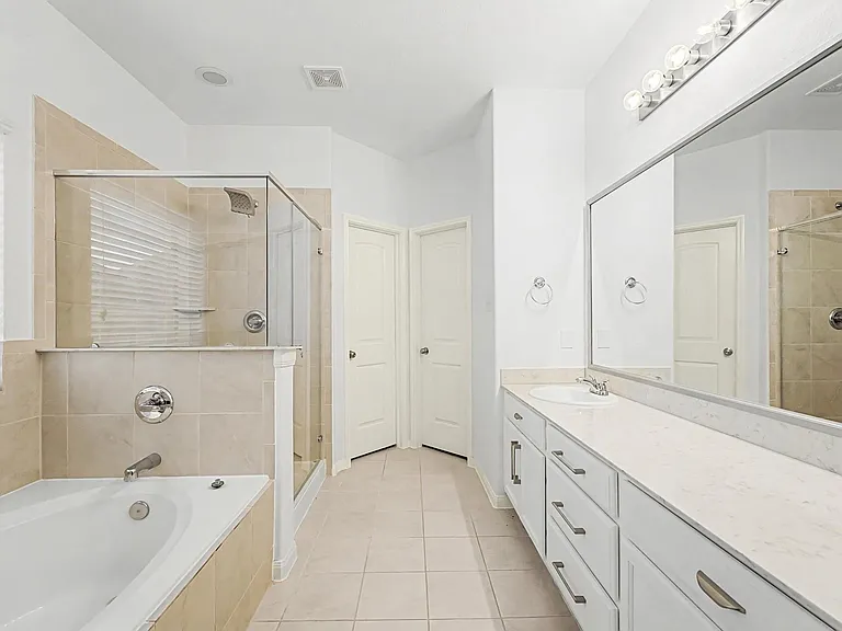 22522 Rustic Valley Ct — Photo 13