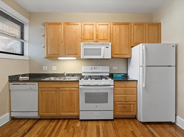 1008 W Waveland Ave, Chicago, IL