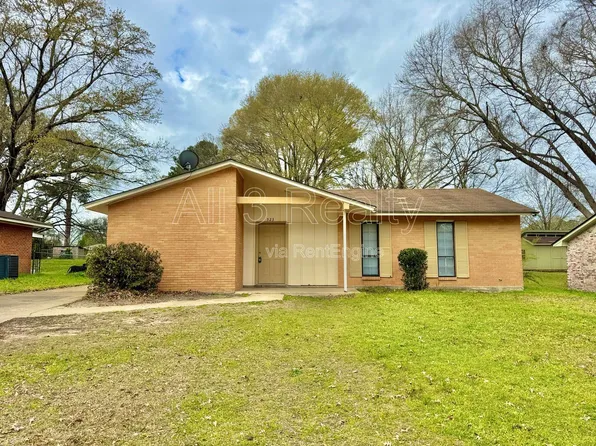 523 Placid Dr, Montgomery, AL 36117